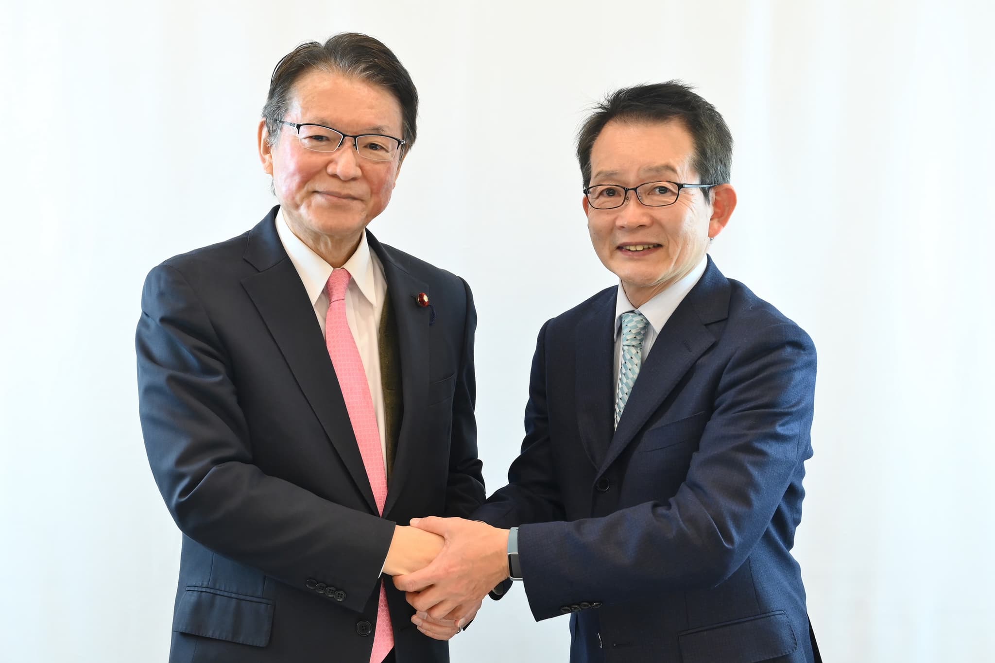 長妻昭衆議院議員から　激励いただきました